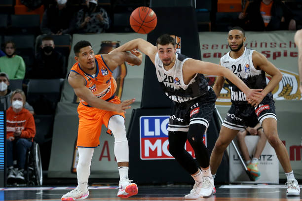 梅州客家以 梅州客家以